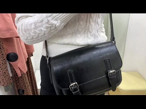 ❤️ Masturbação pública da jovem cadela FeralBerry com um dildo no provador ️❌ Porno em pt-br.bladesoul.top ❌️